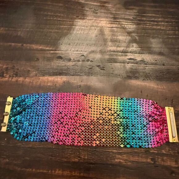 Kurt Geiger RAINBOW MESH BRACELET IN MULTI - Picture 6 of 7